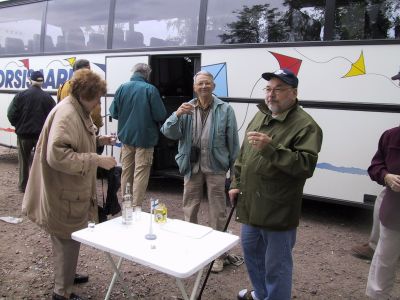 Sotahistoriaa Itä-Kannaksella 1-4.6.2001
Harjuniemessä otettiin Marskin malja.
