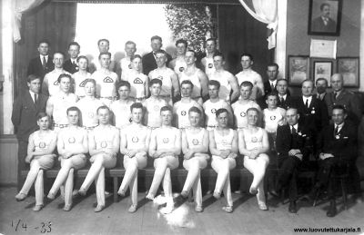 Kirvun Vilkas SM-joukkuevoimistelukilpailut Kirvussa 1933.
